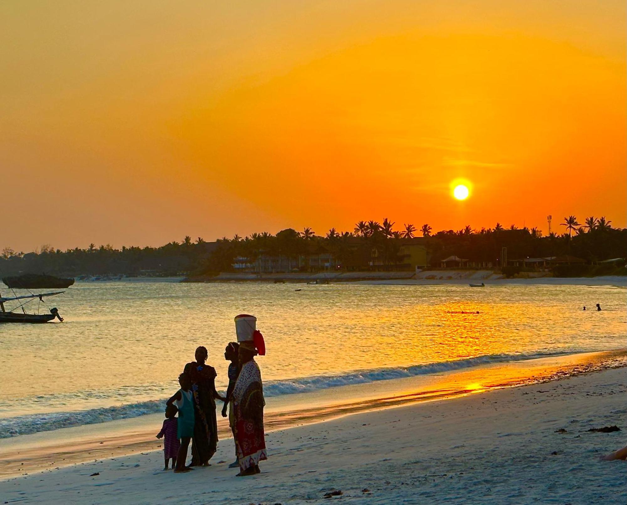 Blue Bay Village Watamu Exterior photo